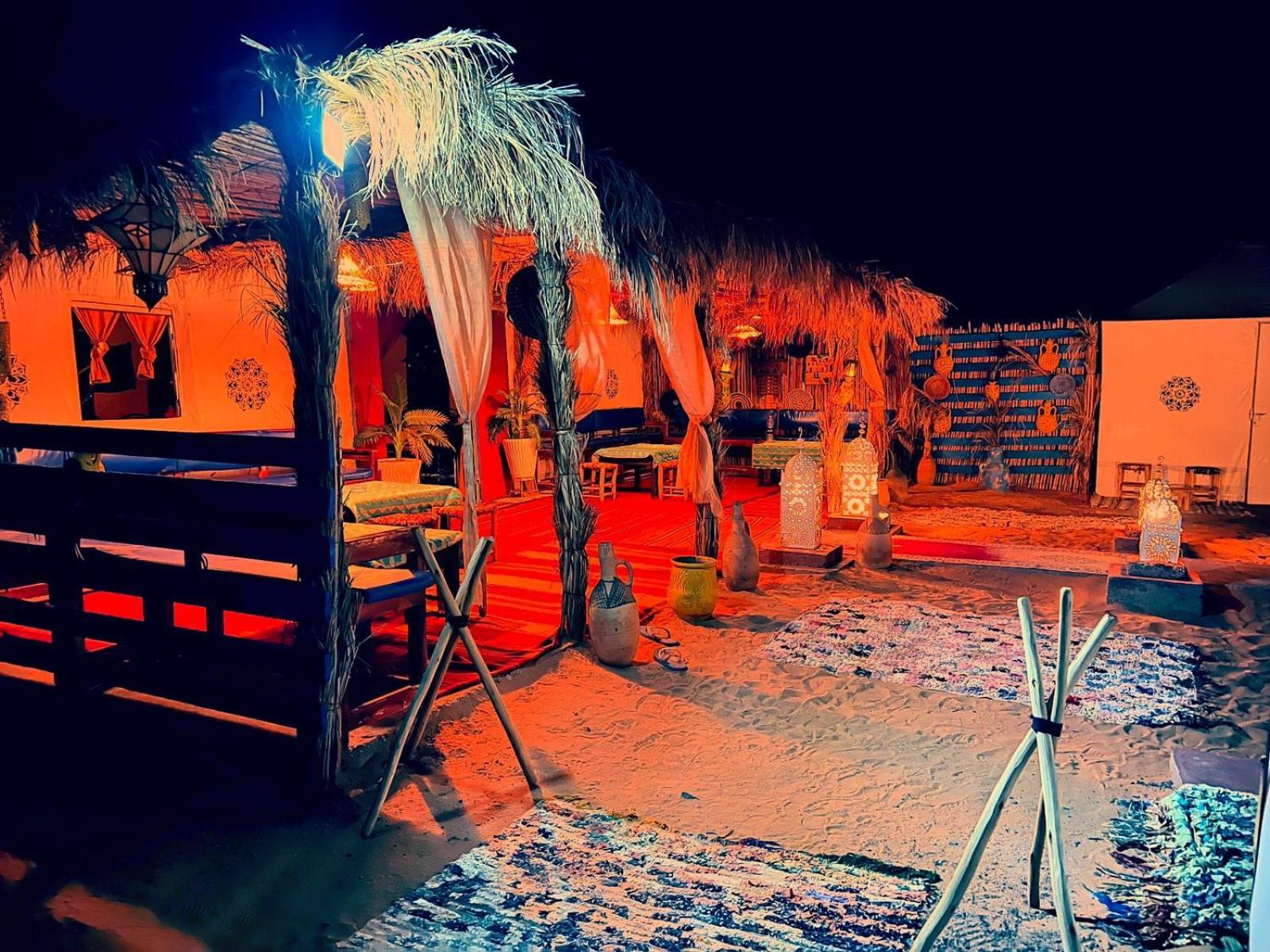 Desert Camp Camel & Sandboarding Мерзуга Экстерьер фото
