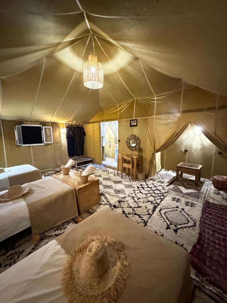 Desert Camp Camel & Sandboarding Мерзуга Экстерьер фото