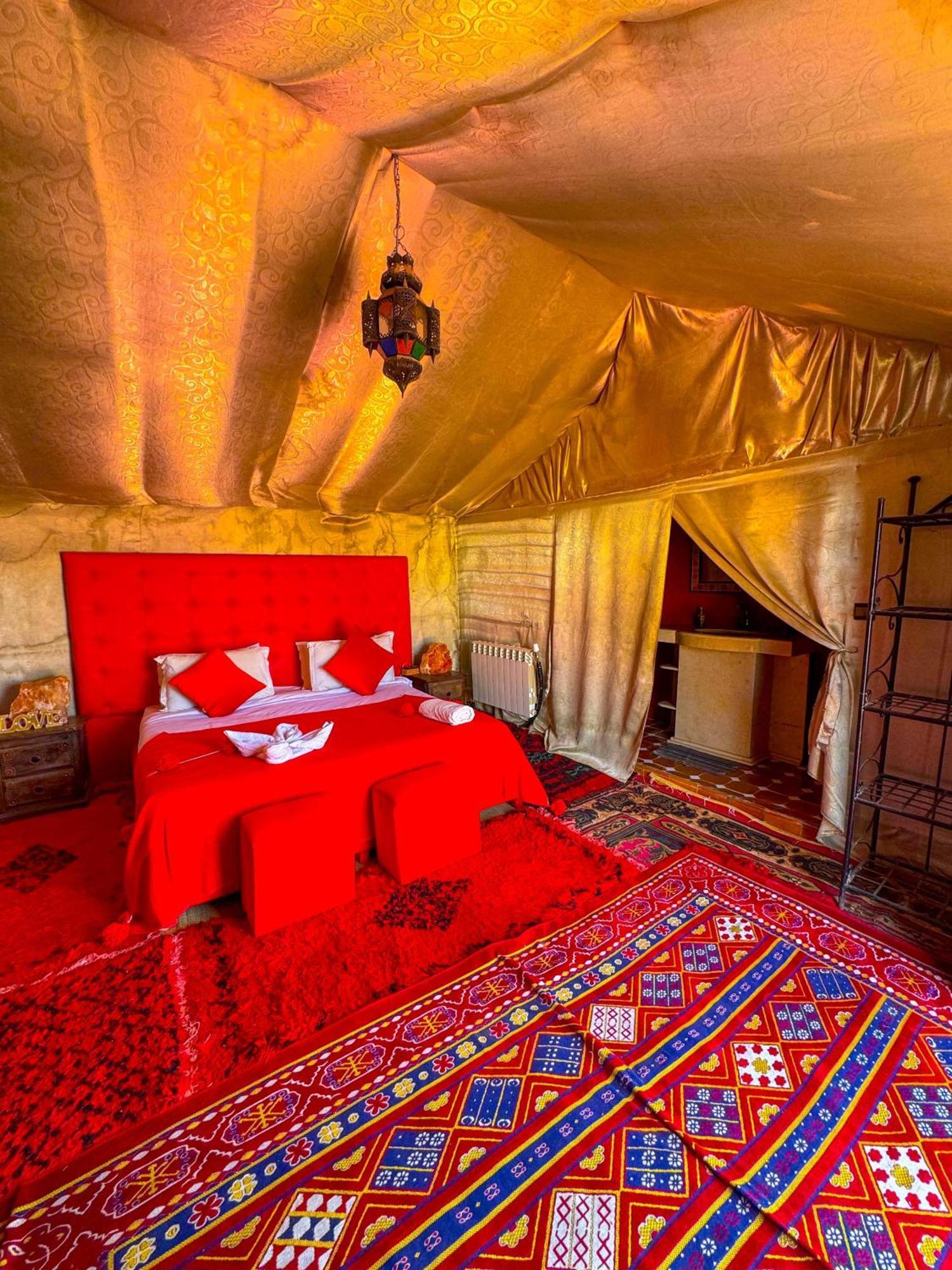 Desert Camp Camel & Sandboarding Мерзуга Экстерьер фото